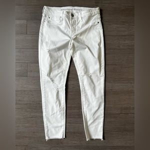 Articles of Society White Jeans. Size 29. Tapered leg